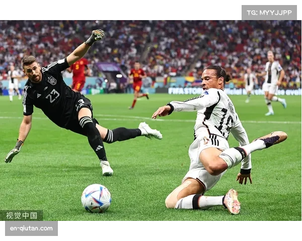 专访:马赛门将保-洛佩斯谈扑点秘诀与后场出球战术。